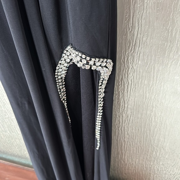 Mac Duggal HIGH SLIT HALTER GOWN W/ RHINESTONE ACCENTS $358 size 0 NEW - Picture 6 of 10